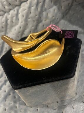 Sculptural Matte Gold Curved Leaf Hinged Cuff Bracelet-NWT